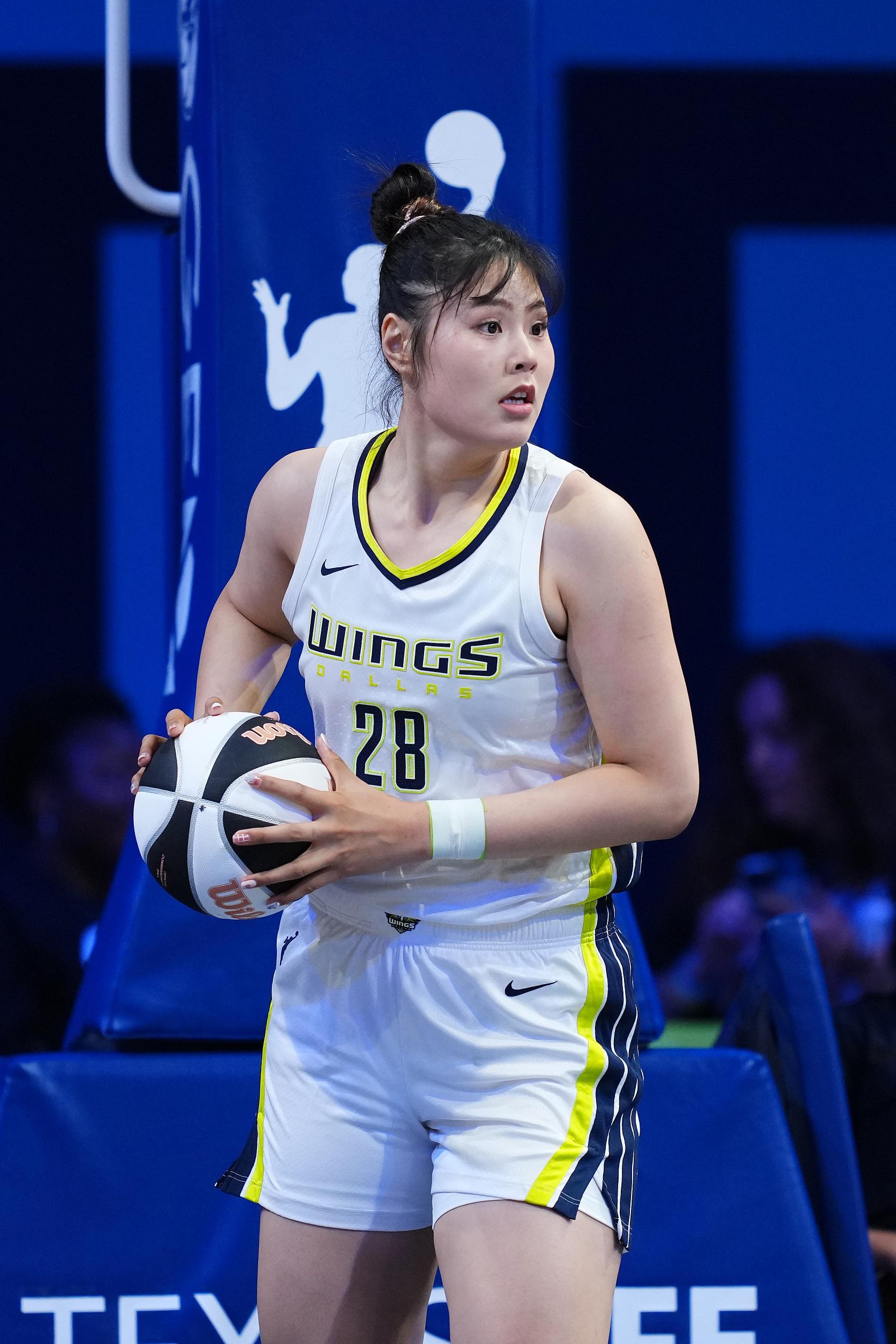 渐入佳境！李月汝拿下赛季第二次两双助飞翼爆冷，其中命中10记罚球