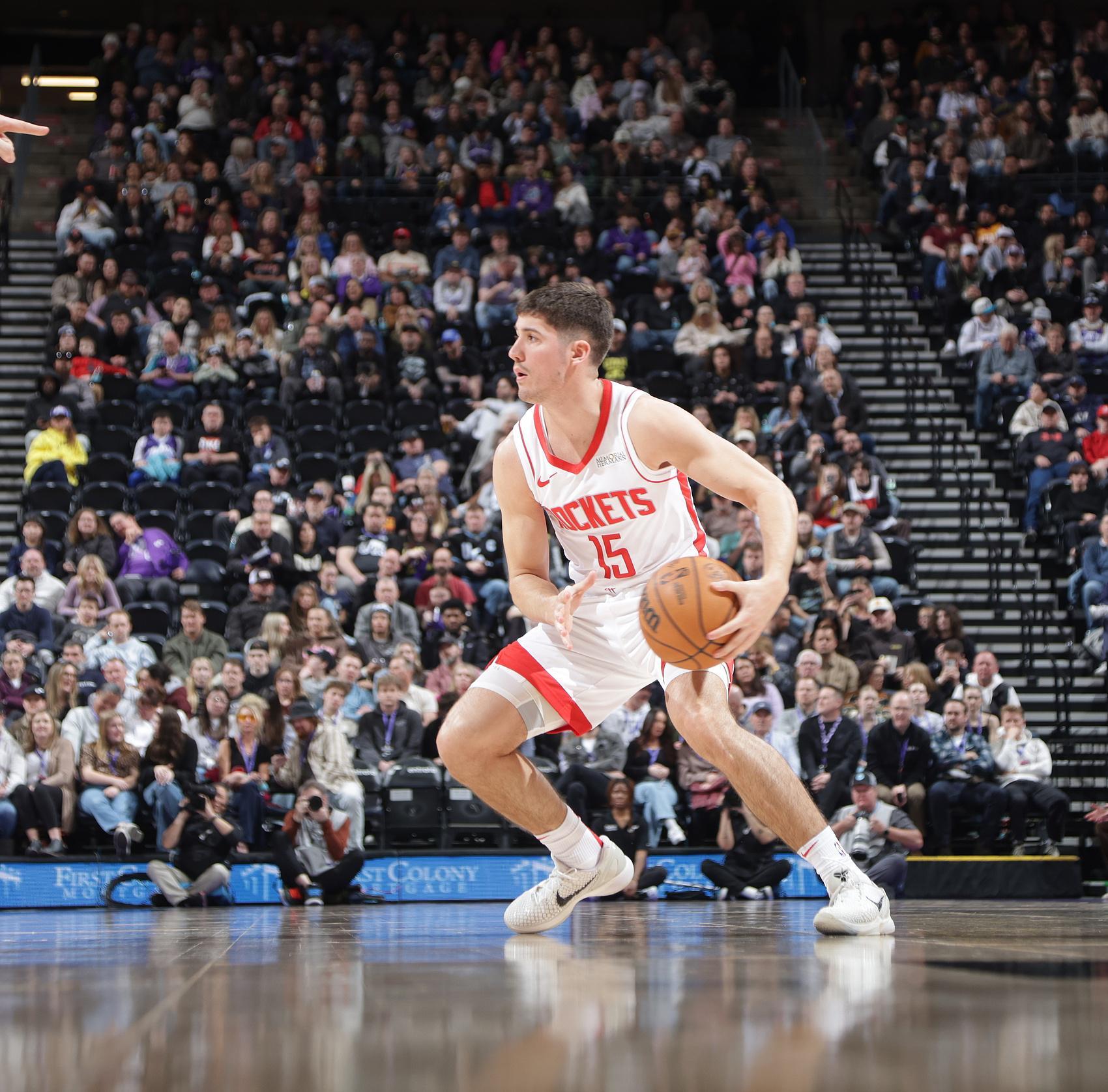 开云体育官网-谢泼德：今夏我的训练内容完全专注在防守上 我也想变得更强壮