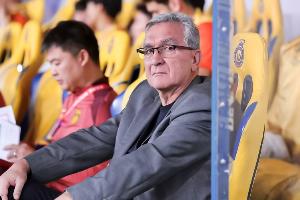 开云官网-媒体人：国足变阵4231可能性不大，阵中仅3人能打后腰不够用