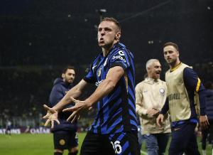 开云体育下载-枯坐90分钟弗拉泰西赛后质问小因扎吉：为什么不让我上场！