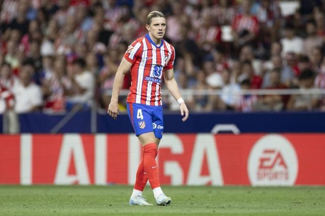 开云体育官网-怒火中烧！英媒：梅努没走让阿莫林很沮丧，加拉格尔没来他更生气