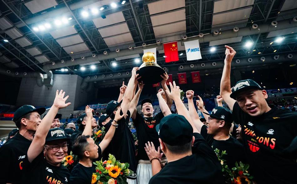 开云官网-中国篮球，迎蜕变的关键1步！篮协压力陡增：若错过，恐再等10年