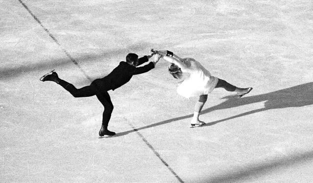 kaiyun-花滑史话（上）：女子单项突围男权包夹的艰难亮相