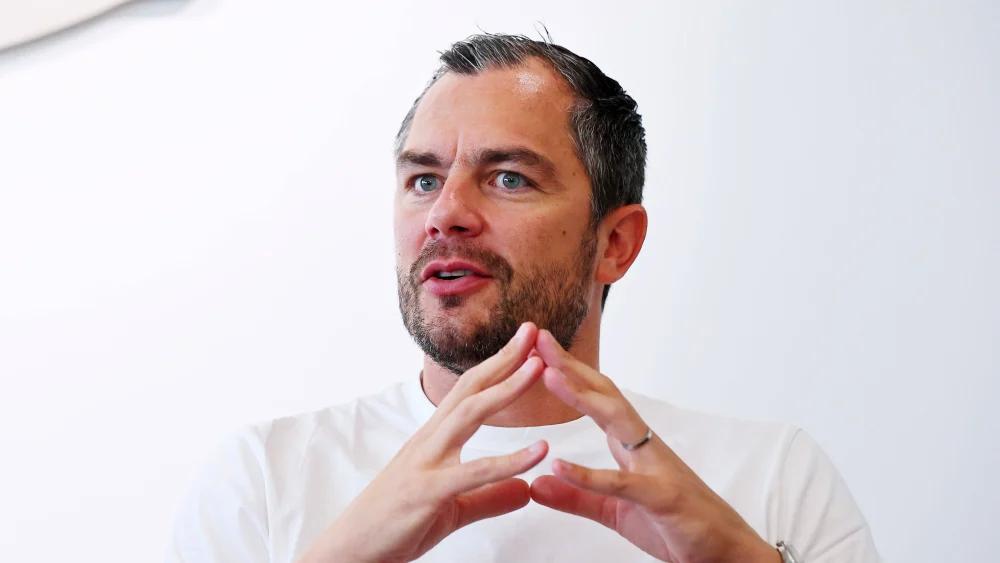 开云官网-莱比锡体育总监：扬-迪奥曼德夏窗离队？希望不是只合作一年