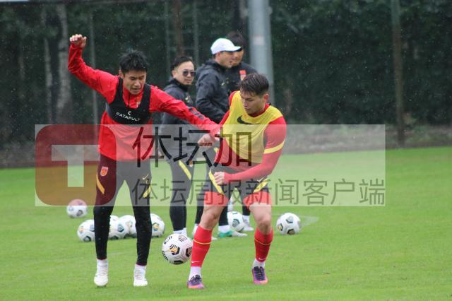 kaiyun-能否参赛都未知 U22国足带着一堆问号香河开练